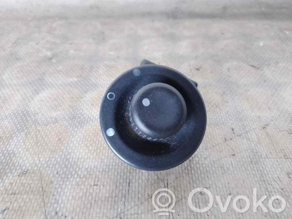 Renault Scenic II -  Grand scenic II Wing mirror switch 