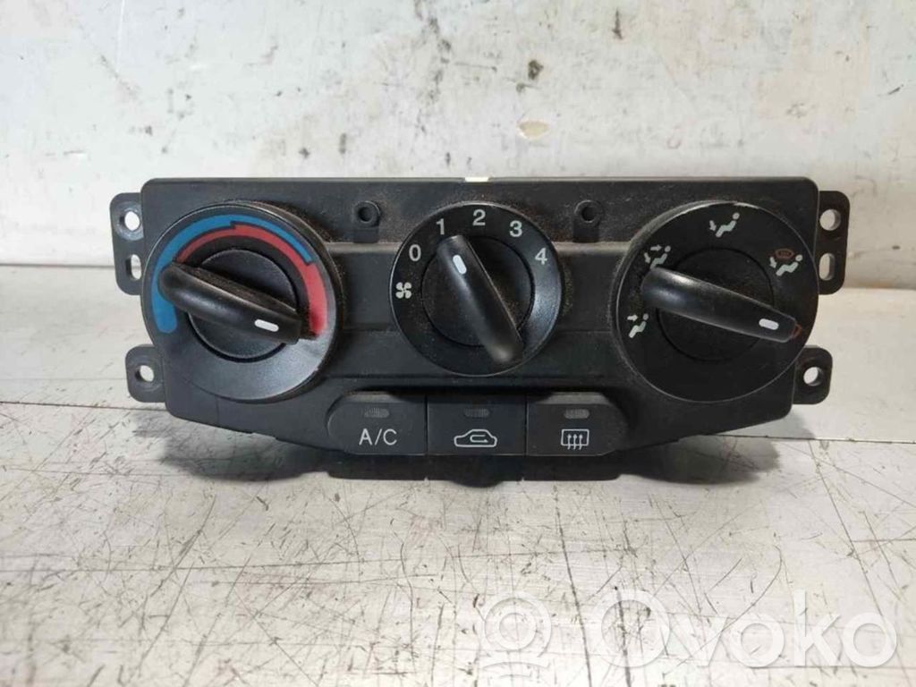 Climate control unit   03D04