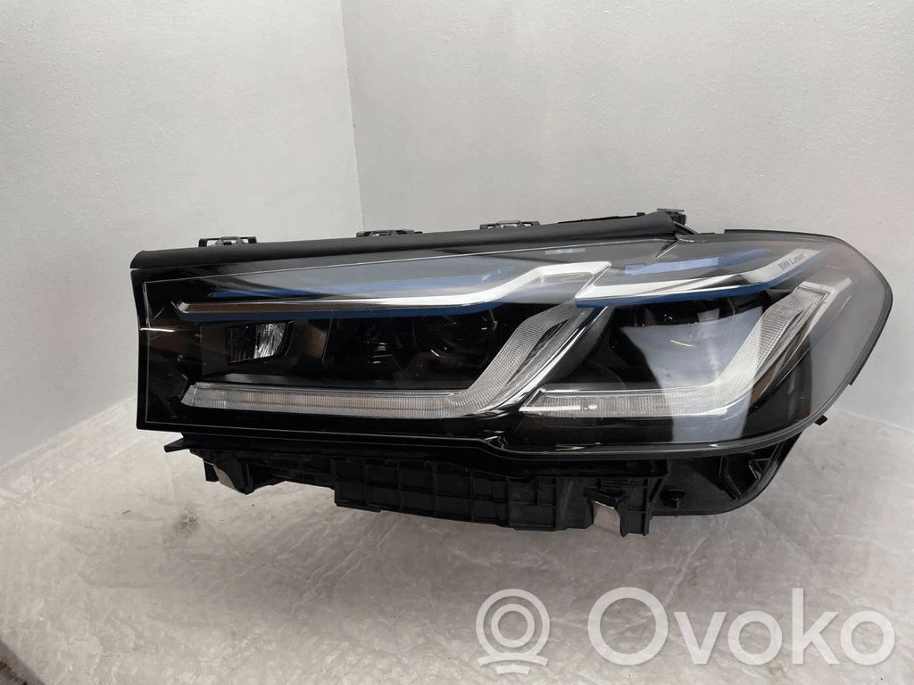 BMW 5 G30 G31 G38 Lampa przednia 