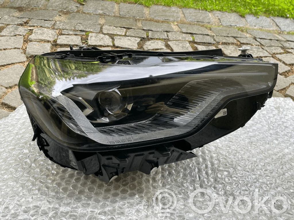 BMW 2 G42 Scheinwerfer 