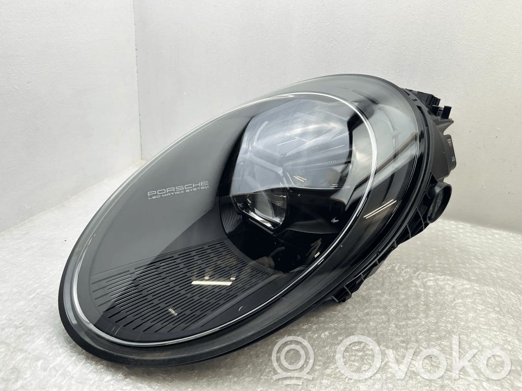 Porsche 992 Far 