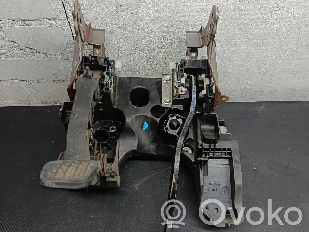 Opel Insignia A Jarrupoljin 