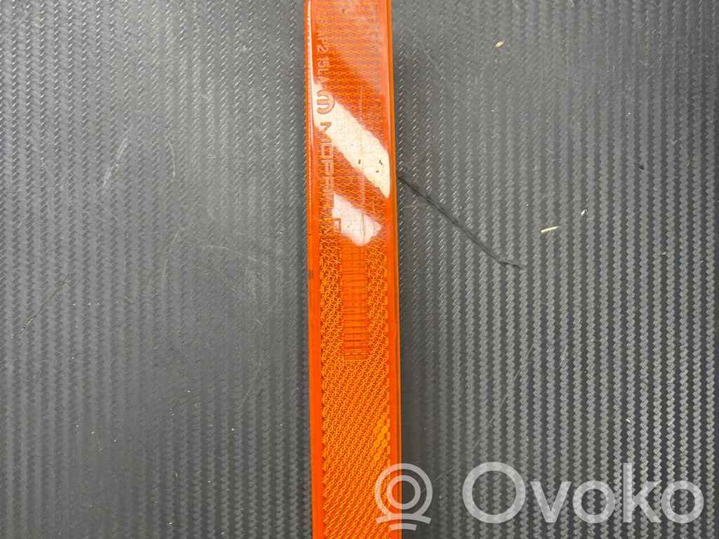 Dodge Challenger Reflektor vorne 