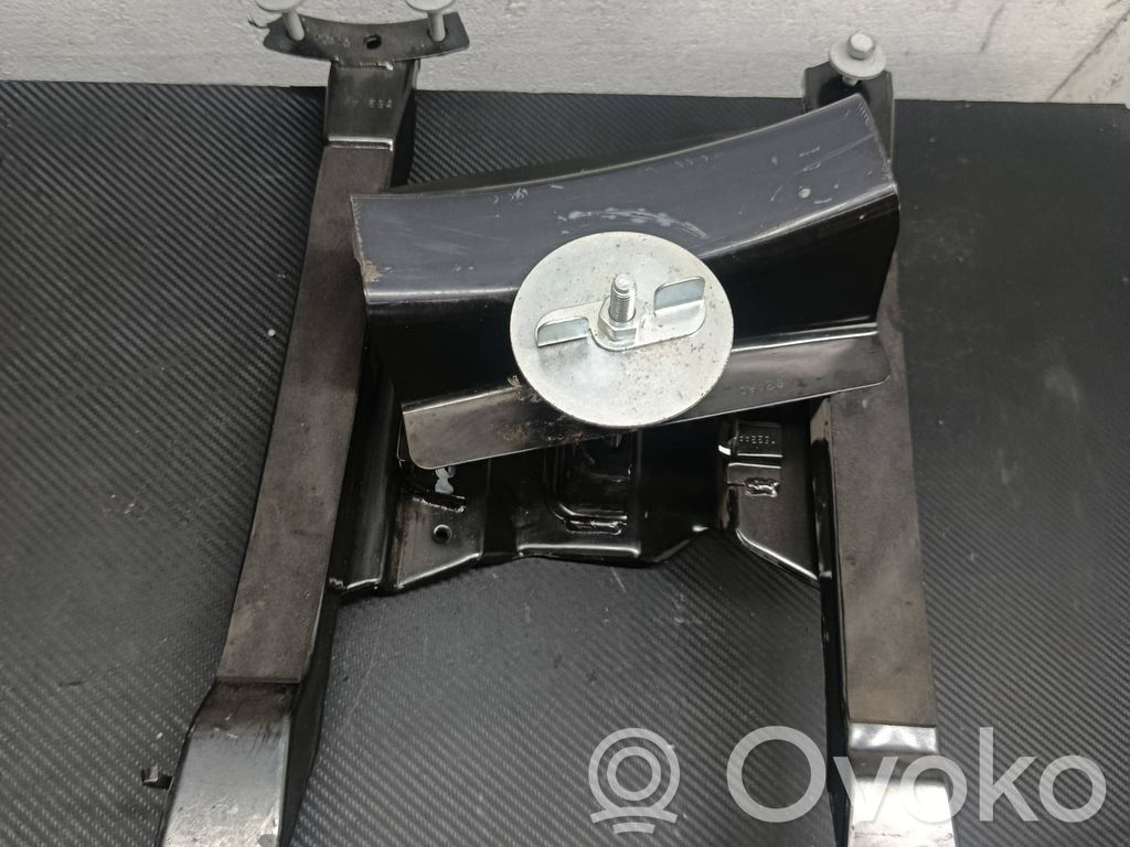 Chrysler Pacifica Support roue de secours 