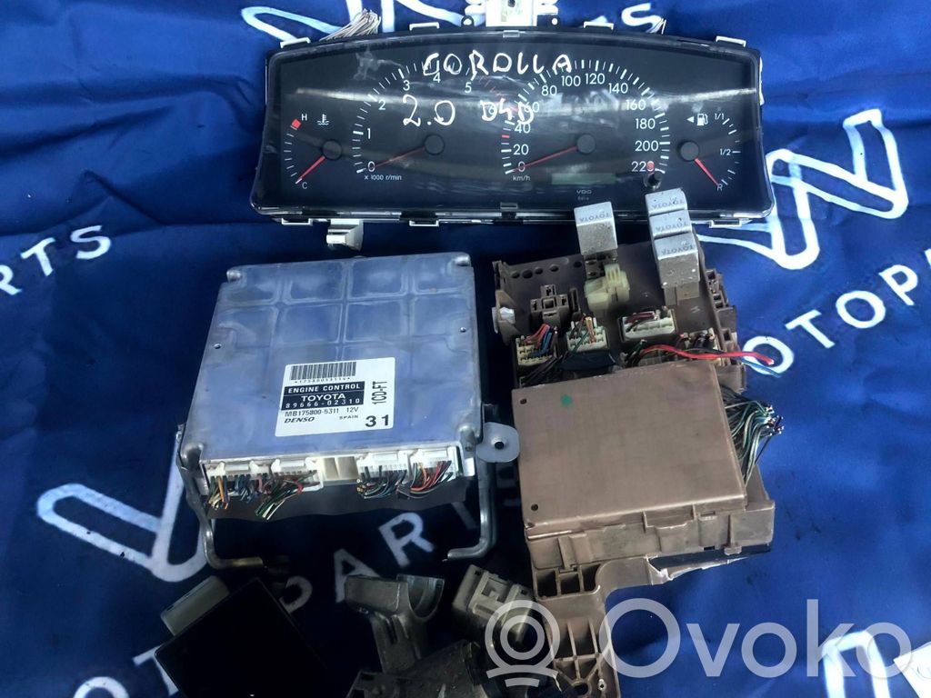 Toyota Corolla E120 E130 Engine ECU kit and lock set 