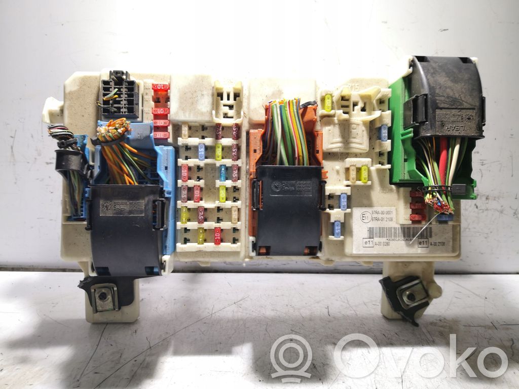 Ford Focus C-MAX Fuse module 