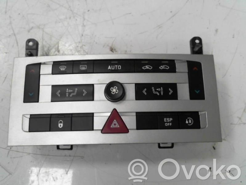 Peugeot 407 Climate control unit 