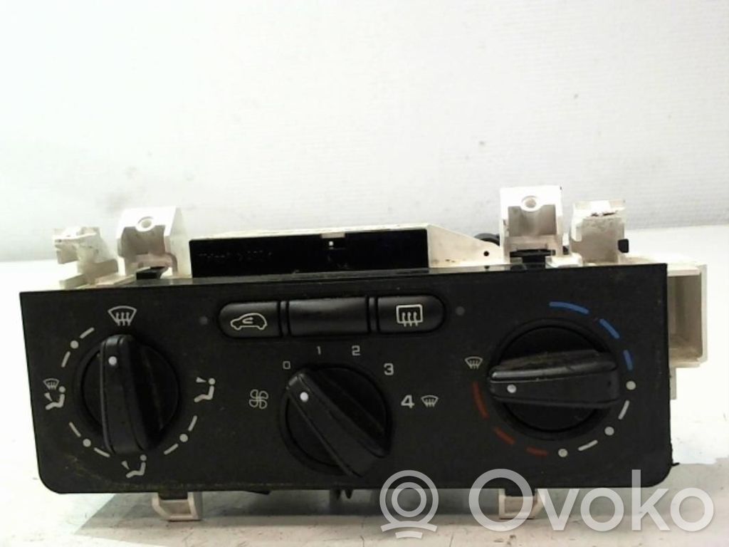 Citroen C2 Climate control unit 