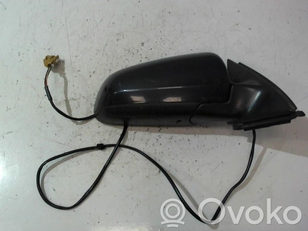 Audi A4 S4 B6 8E 8H Manualne lusterko boczne drzwi przednich 