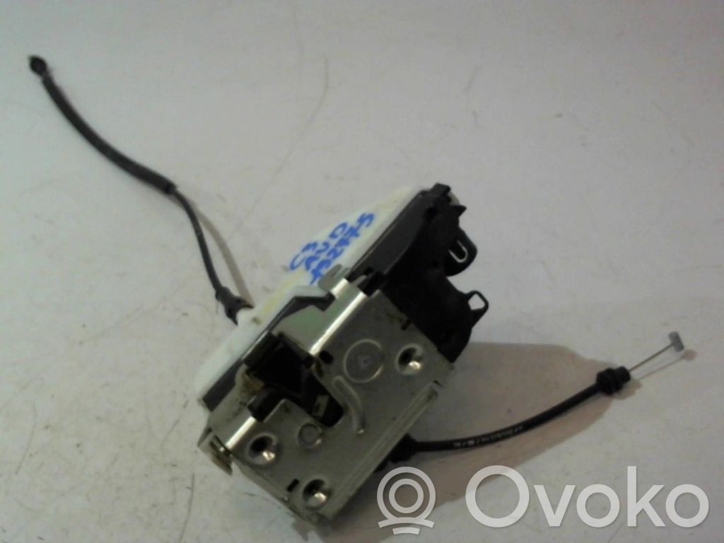 Citroen C3 Front door lock 