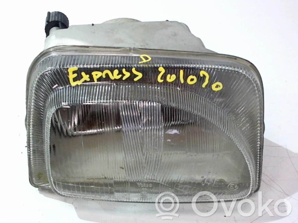 Renault Express Headlight/headlamp 