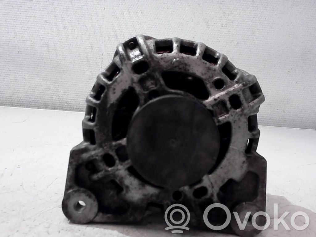 Renault Twingo III Alternator 