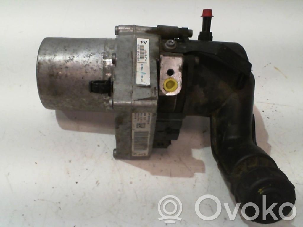 Peugeot 508 Power steering pump 