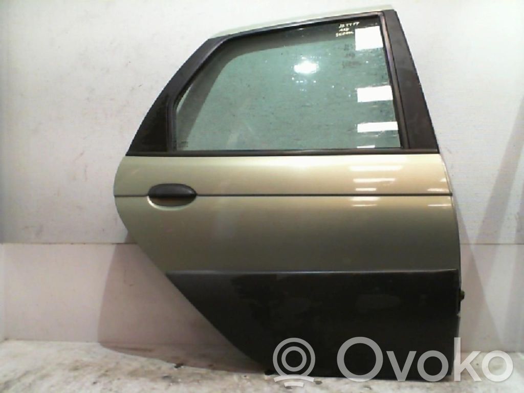 Puerta trasera   7751472408