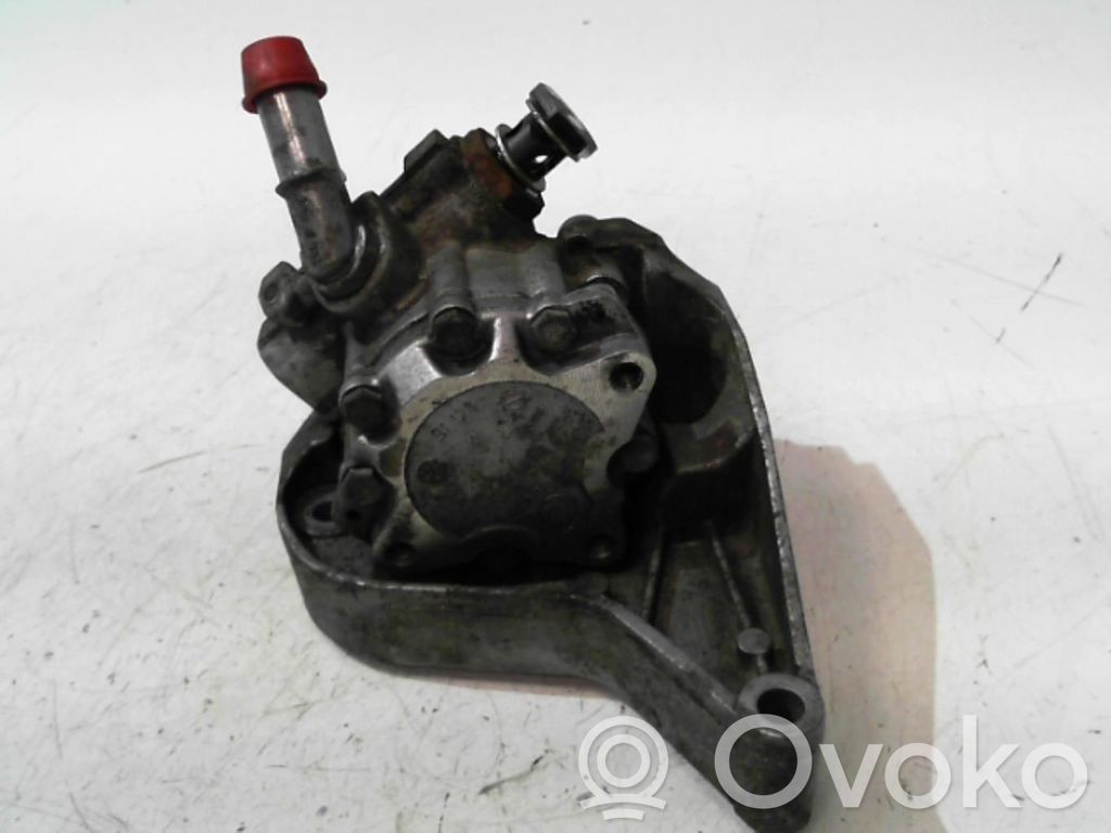 BMW 1 E81 E87 Power steering pump 