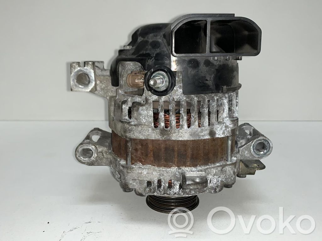 Alternador   L8Y318300