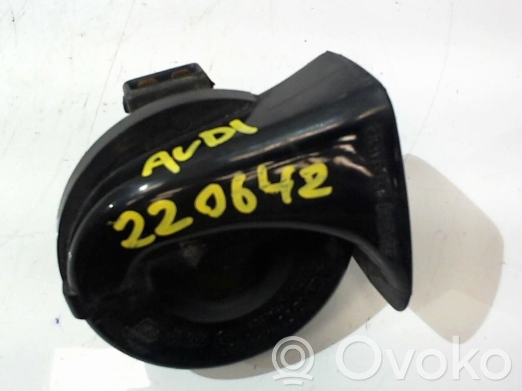 Audi A4 S4 B5 8D Äänimerkkilaite 