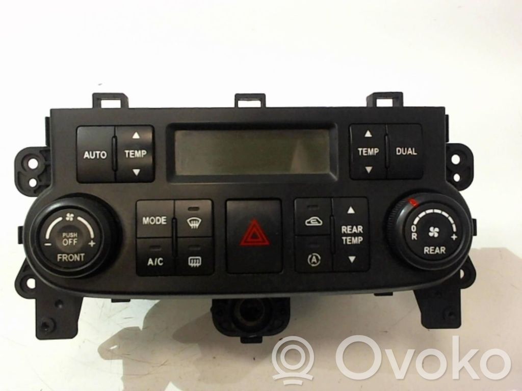 KIA Carnival Climate control unit 