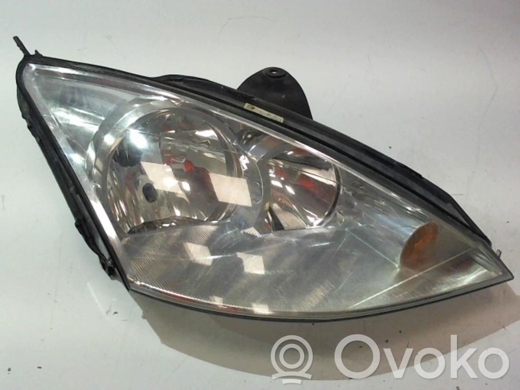 Ford Focus Headlight/headlamp 