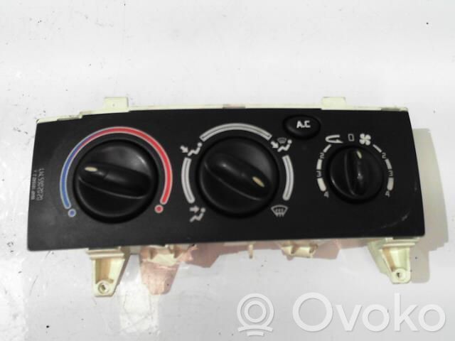 Renault Megane I Climate control unit 