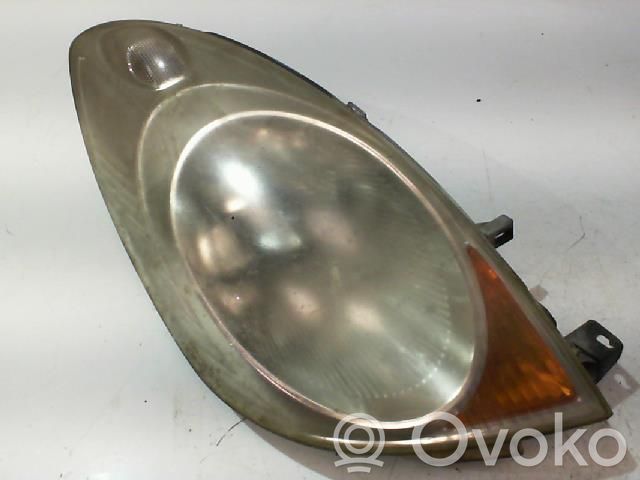Nissan Note (E11) Headlight/headlamp 