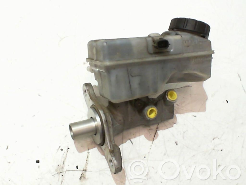 Renault Clio IV Główny cylinder hamulca 