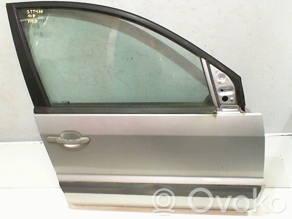 Ford Fusion Puerta delantera 