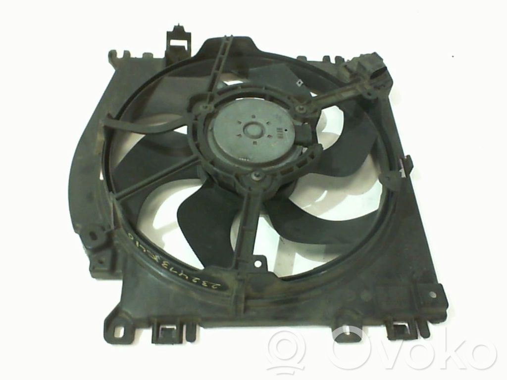 Renault Clio III Elektrisks radiatoru ventilators 