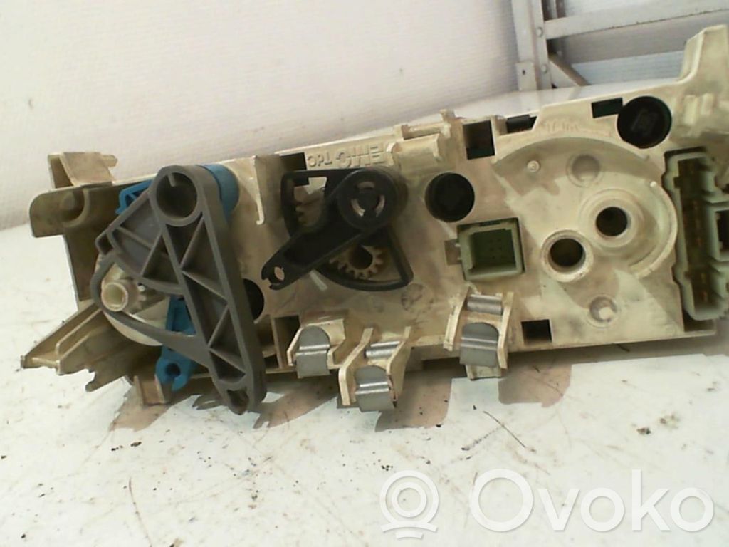 Peugeot Partner Climate control unit 