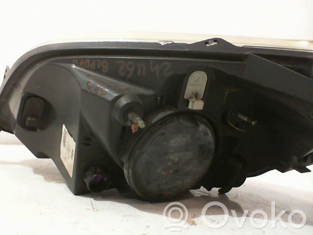 Peugeot Bipper Headlight/headlamp 