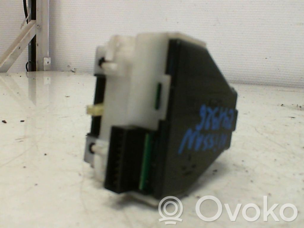 Nissan Qashqai Palanca de intermitentes 