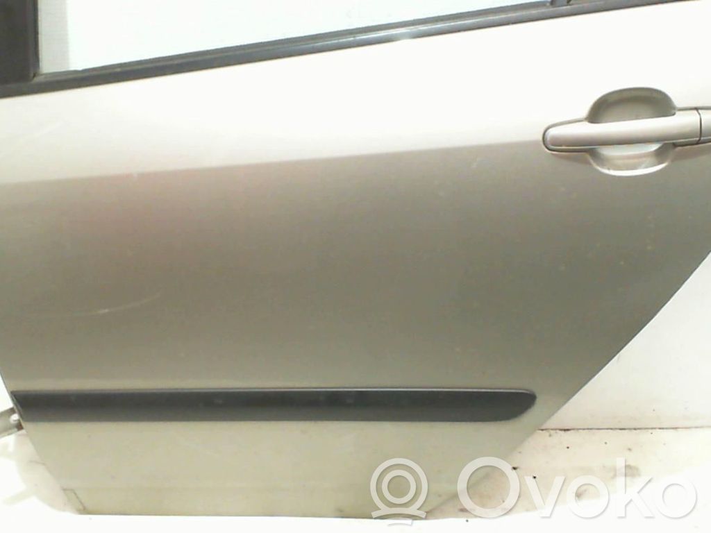 Toyota Corolla Verso E121 Puerta trasera 