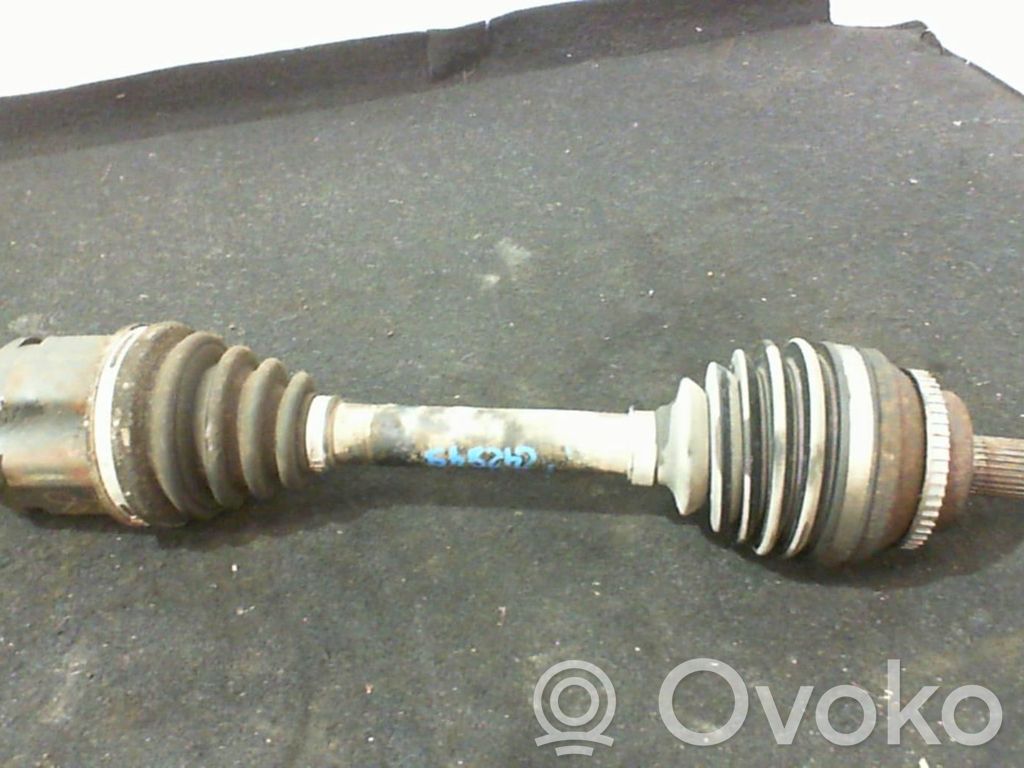 Toyota Corolla Verso E121 Etuvetoakseli 