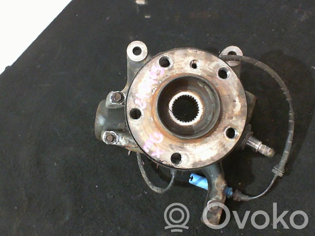 BMW X3 E83 Front wheel hub 