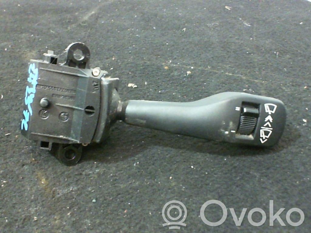 BMW 3 E46 Valytuvų rankenėlė 
