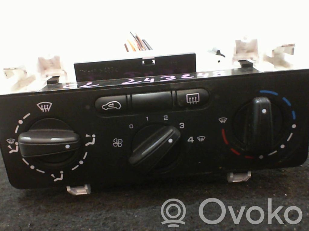 Citroen C2 Climate control unit 