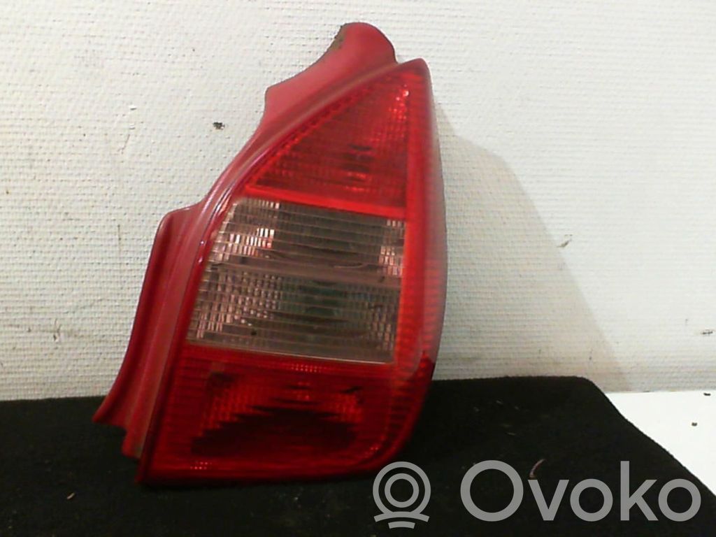 Citroen C2 Aizmugurējais lukturis virsbūvē 