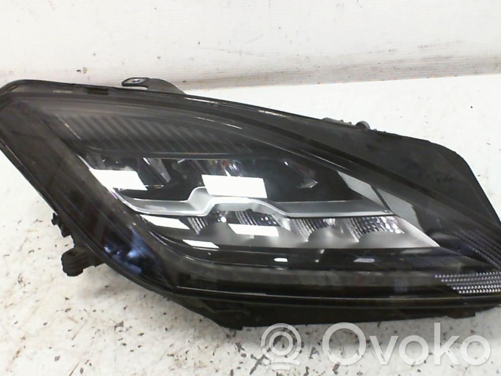 Jaguar E-Pace Headlight/headlamp 