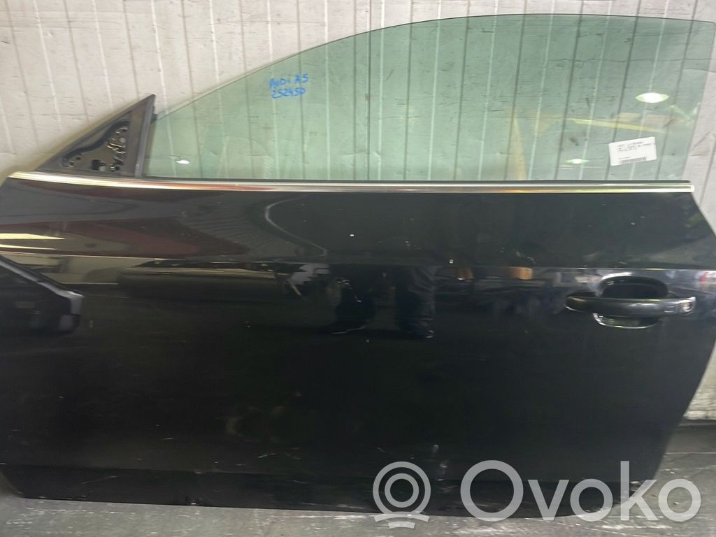 Puerta delantera   8T0831051C