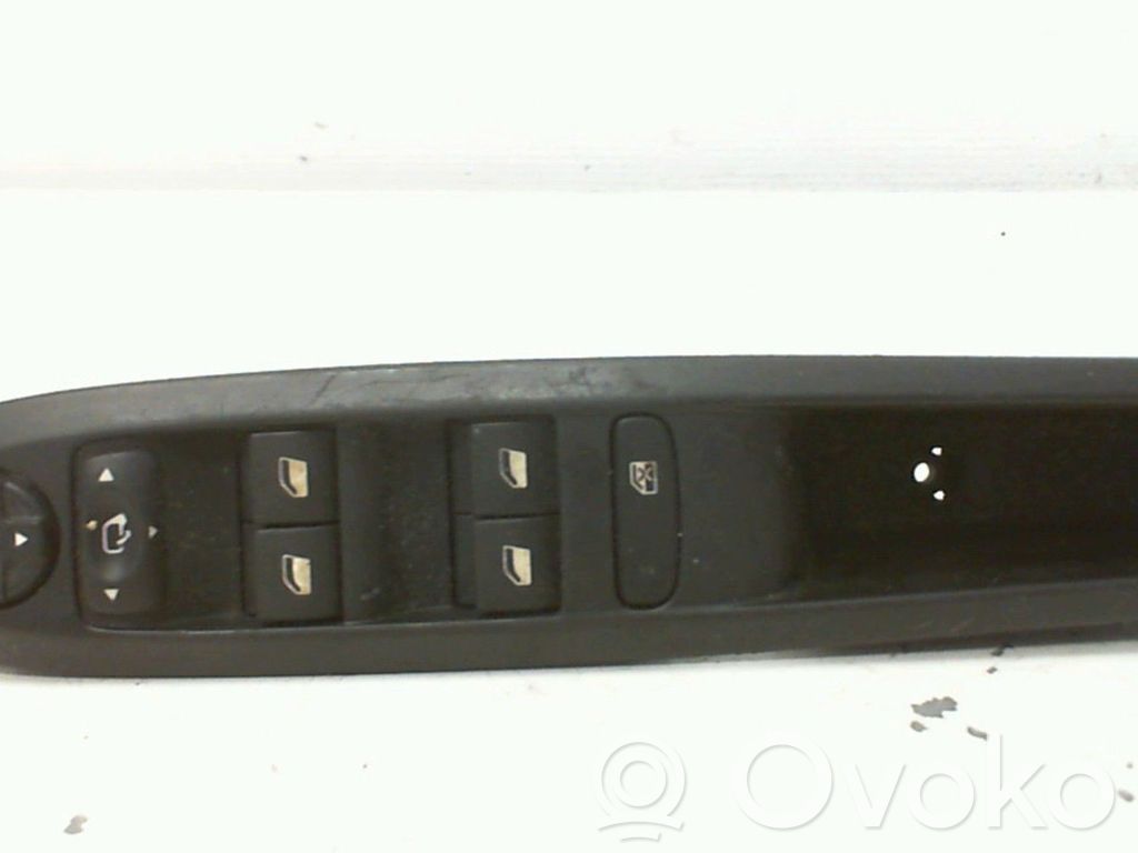Citroen C4 II Electric window control switch 