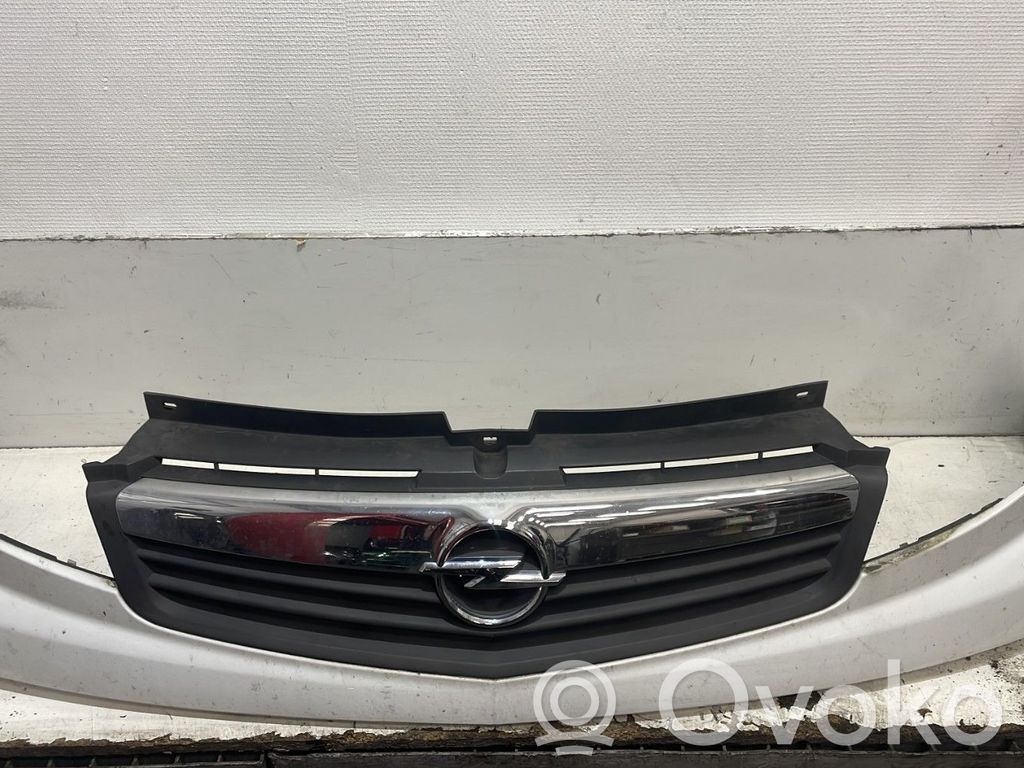 Opel Vivaro Etusäleikkö 