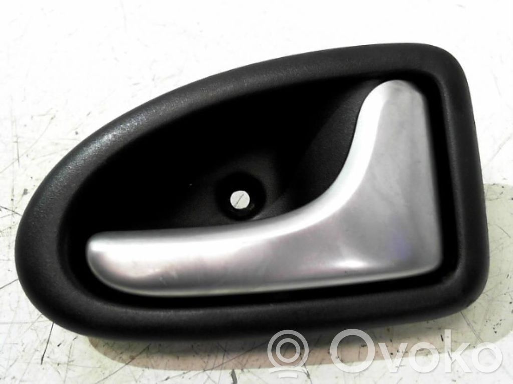 Renault Clio II Manecilla interna puerta trasera 