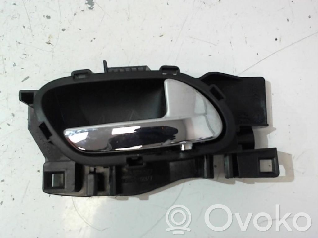 Manecilla interna puerta trasera   00009144F9