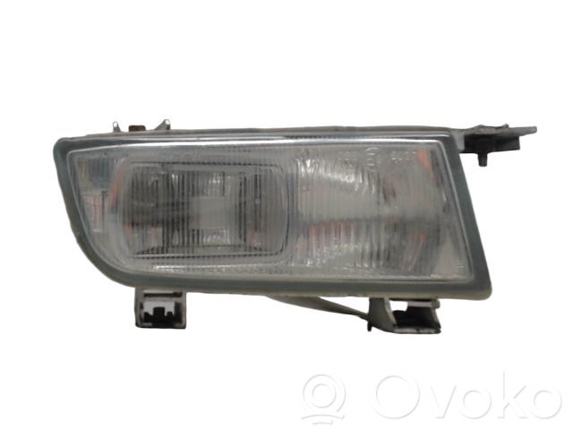 Saab 9-5 Miglas lukturis priekšā 