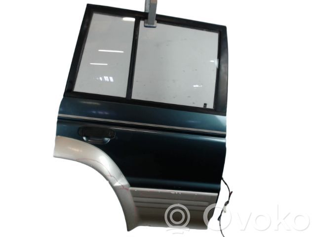 Mitsubishi Pajero Puerta trasera 