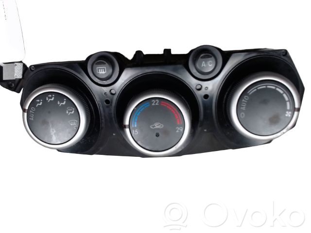Mazda 2 Climate control unit 