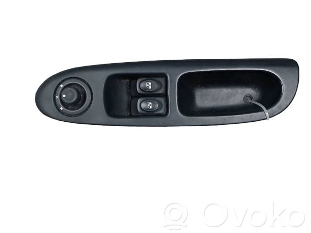 Renault Clio II Electric window control switch 