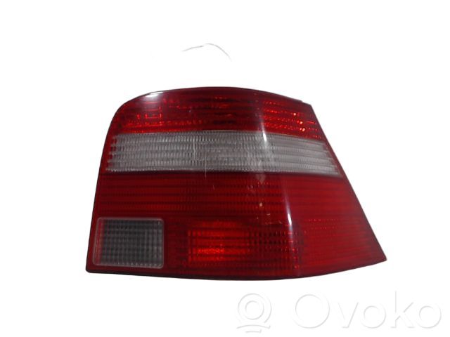 Volkswagen Golf IV Lampa tylna 