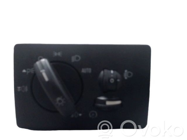 Light switch   1471867,1471867,7M5T13A024CA