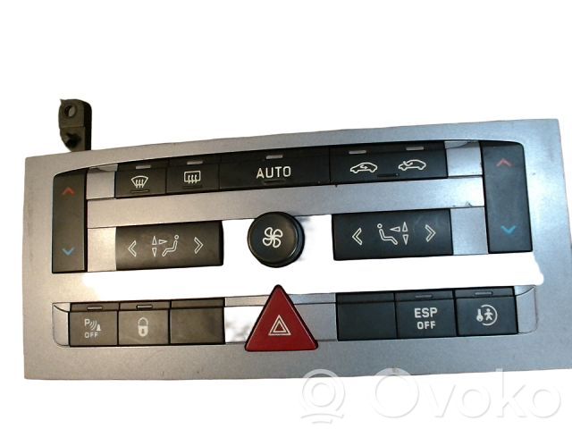 Peugeot 407 Climate control unit 